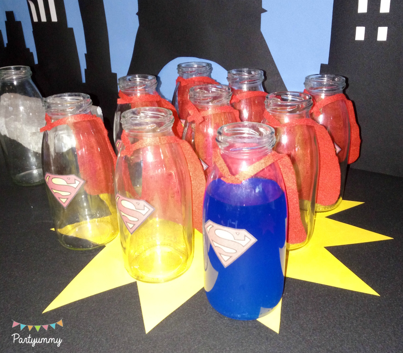 mini-cape-boisson-super-heros-feutrine-superman-milk-bottle-mini-bouteilles